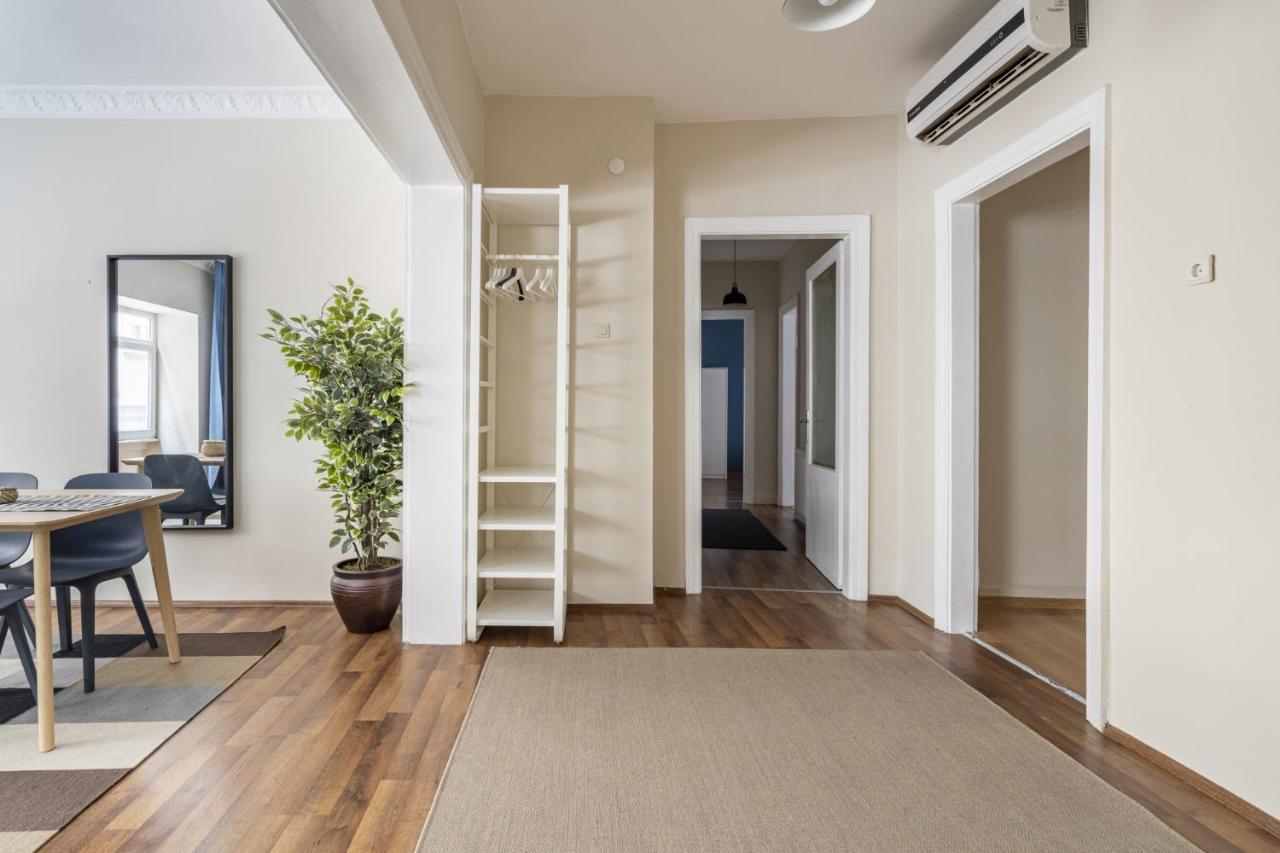 Appartement Modern Flat Near Popular Attractions In Beyoglu à Istambul Extérieur photo